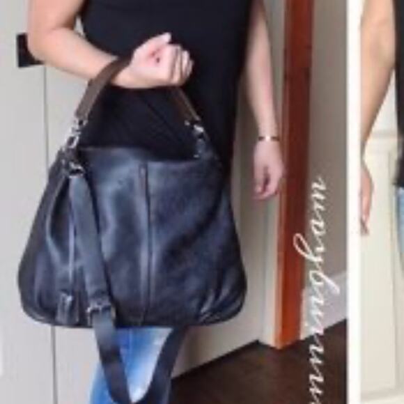 Louis Vuitton Selene Handbag Mahina leather mm - Picture 16 of 16